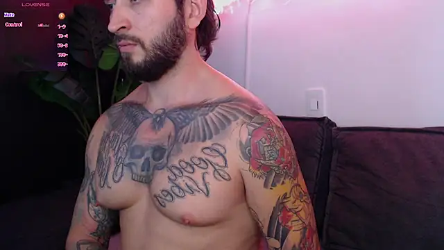 Snapshot of marco_allison43 chatting on October 25, 8:53 pm marco allison43 online show from October 25, 8:53 pm