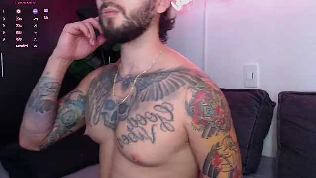 Snapshot of marco_allison43 chatting on October 28, 8:30 pm marco allison43 online show from October 28, 8:30 pm