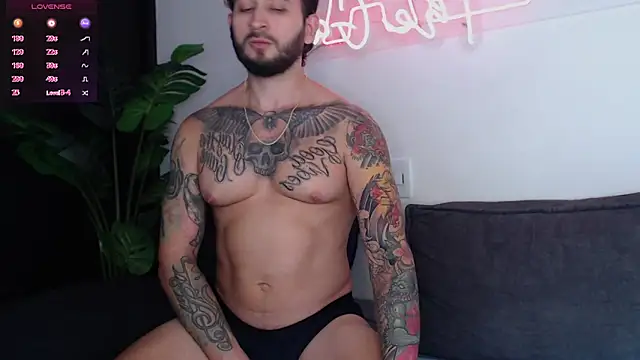 Snapshot of marco_allison43 chatting on October 5, 8:21 pm marco allison43 online show from October 5, 8:21 pm