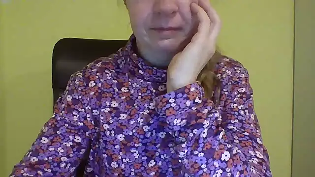 fajnaniunia88888 online show from April 17, 1:08 am