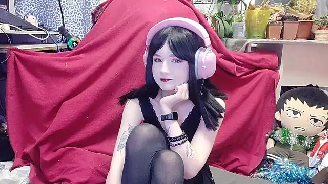 Linda Harrisons online show from January 14, 3:53 am