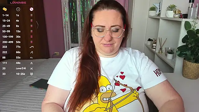 Snapshot of lovely_adelle chatting on February 18, 8:38 am lovely adelle online show from February 18, 8:38 am