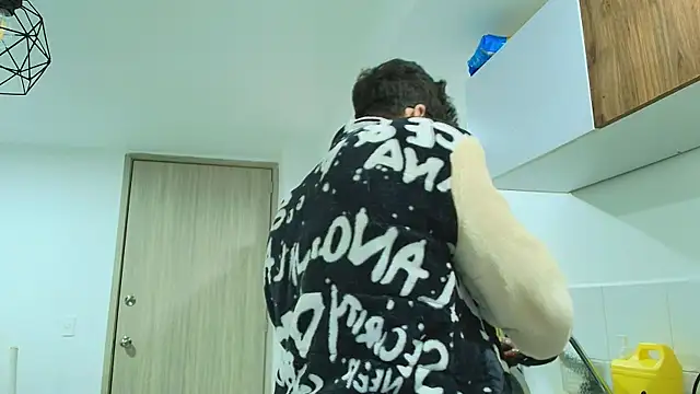 thomas gun online show from February 24, 1:17 am