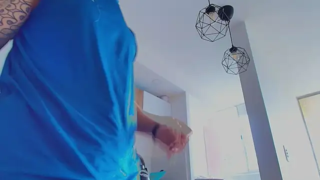 thomas gun online show from March 29, 3:02 pm