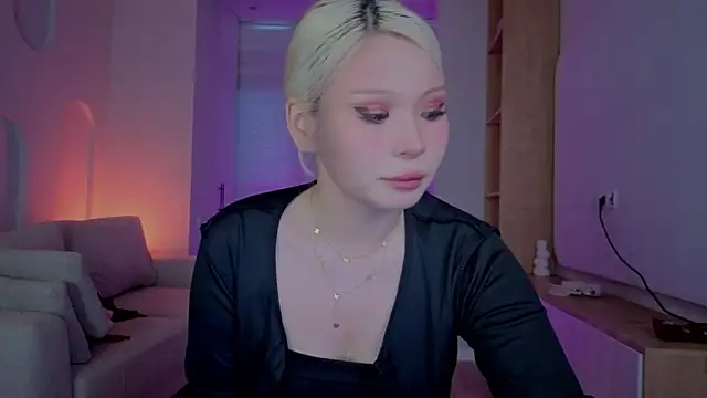 RileyMee online show from September 27, 12:22 pm