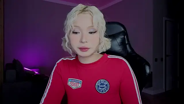 RileyMee online show from December 2, 3:07 am