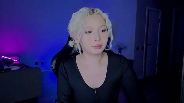 RileyMee online show from December 3, 3:18 am