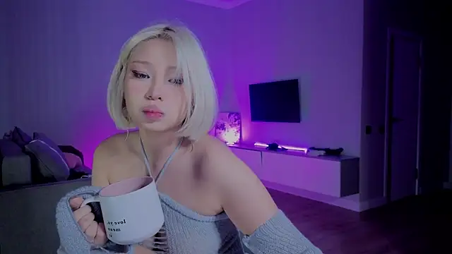 RileyMee online show from November 13, 3:21 am