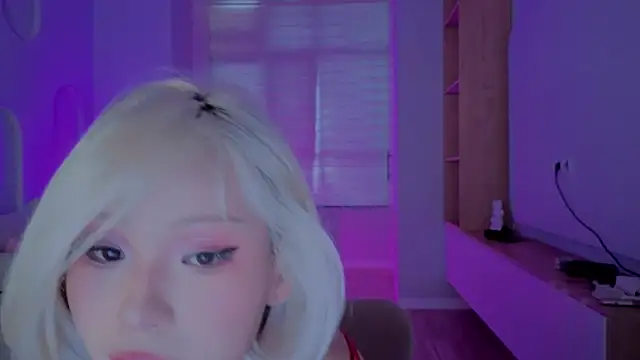 RileyMee online show from September 24, 12:22 pm