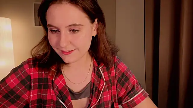 Snapshot of Diana_Flower chatting on November 14, 4:16 am Diana Flower online show from November 14, 4:16 am