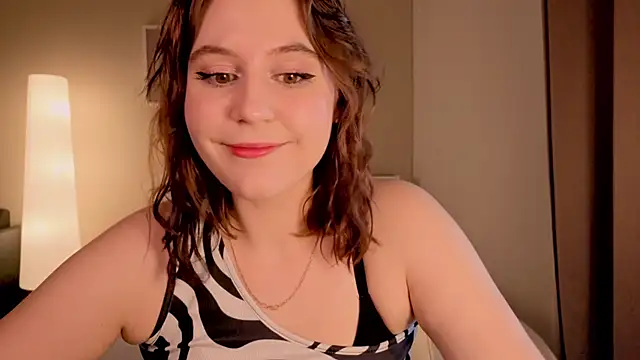 Snapshot of Diana_Flower chatting on November 9, 4:16 am Diana Flower online show from November 9, 4:16 am