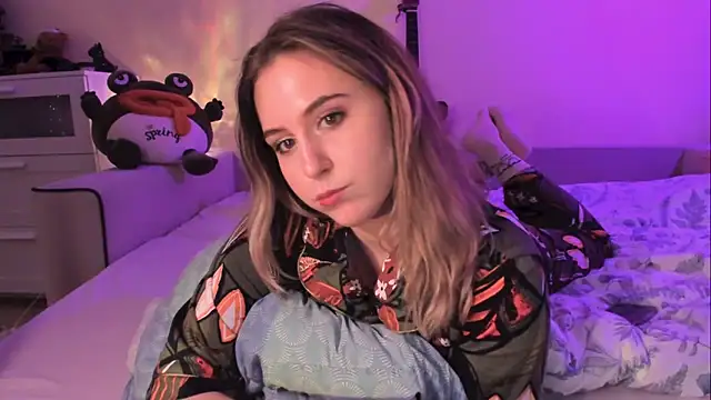 Snapshot of Diana_Flower chatting on February 22, 2:19 pm Diana Flower online show from February 22, 2:19 pm
