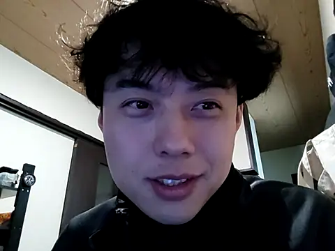 Snapshot of whitebriefboy chatting on February 15, 3:52 am whitebriefboy online show from February 15, 3:52 am