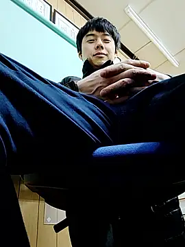 Snapshot of whitebriefboy chatting on December 18, 11:58 am whitebriefboy online show from December 18, 11:58 am