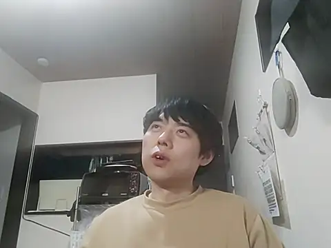 Snapshot of whitebriefboy chatting on February 13, 8:14 am whitebriefboy online show from February 13, 8:14 am