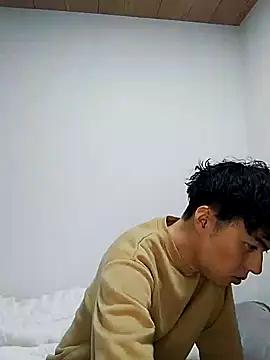 Snapshot of whitebriefboy chatting on January 28, 4:41 pm whitebriefboy online show from January 28, 4:41 pm