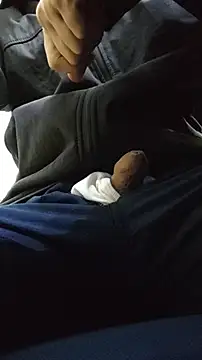 Snapshot of whitebriefboy chatting on November 27, 12:05 pm whitebriefboy online show from November 27, 12:05 pm