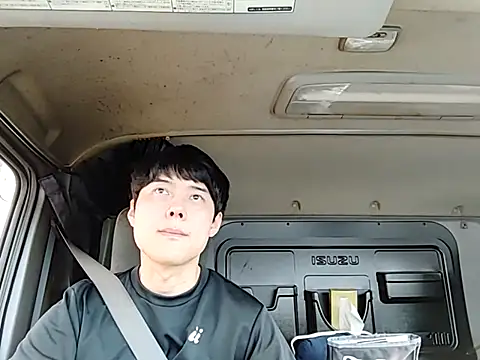 whitebriefboy online show from May 25, 9:46 pm