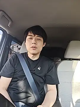 whitebriefboy online show from May 15, 10:08 pm
