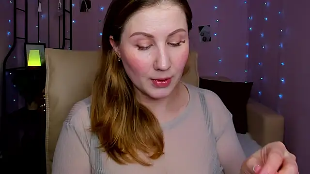 Snapshot of Helens_love chatting on March 15, 2:03 am Helens love online show from March 15, 2:03 am
