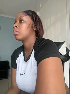 Candy Love 18 online show from November 28, 4:01 am