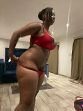 Snapshot of Candy_Love_18 chatting on April 7, 9:16 pm Candy Love 18 online show from April 7, 9:16 pm