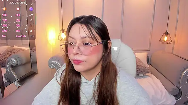 Lanna18 online show from October 11, 11:44 am