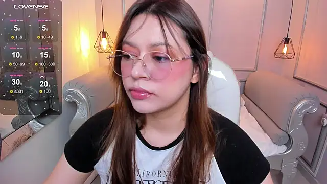 Lanna18 online show from September 16, 11:55 am