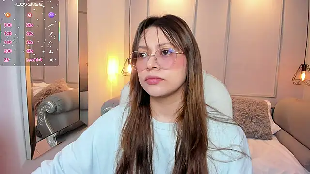Lanna18 online show from October 17, 11:56 am