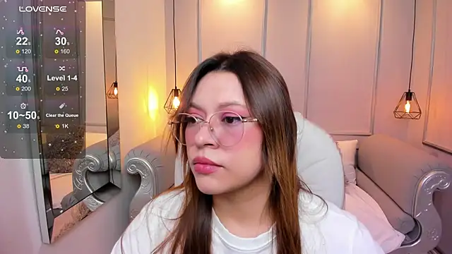 Lanna18 online show from September 18, 11:46 am