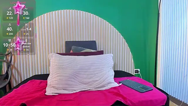 amber-hill online show from April 2, 12:12 pm