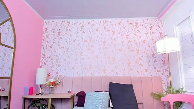 amber-hill online show from March 24, 7:47 pm