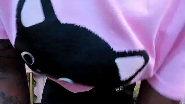 amber-hill online show from March 26, 7:34 pm