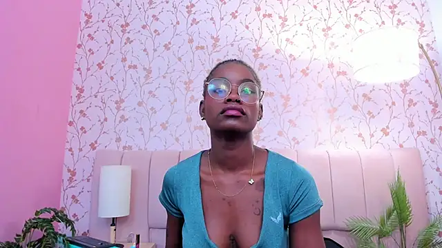 amber-hill online show from November 8, 7:56 am