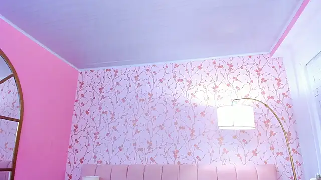 amber-hill online show from November 10, 7:08 pm