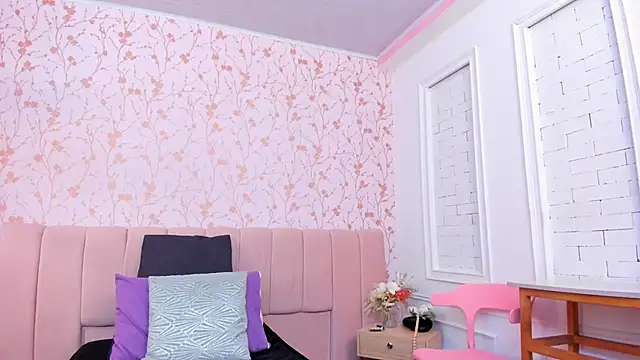 amber-hill online show from March 20, 7:04 pm