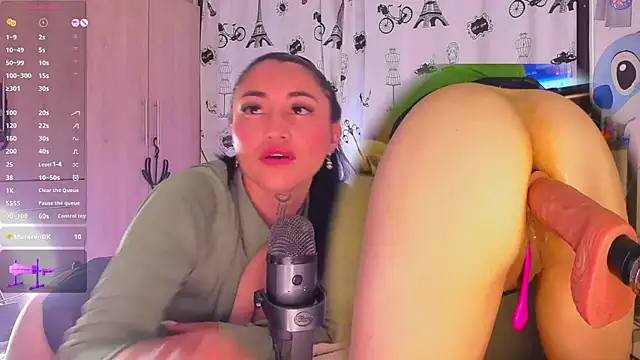 jolee   online show from May 31, 2:39 am