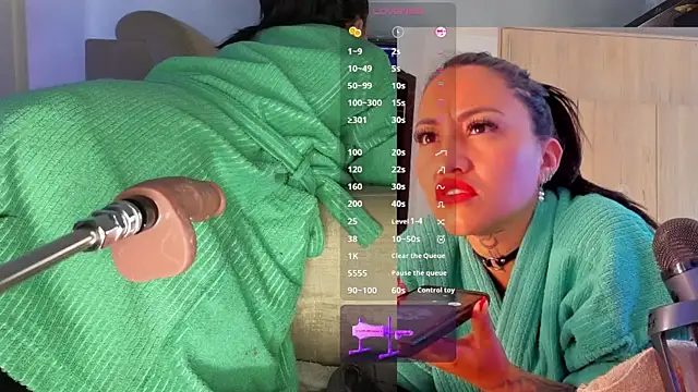 Snapshot of jolee__ chatting on July 11, 2:50 pm jolee online show from July 11, 2:50 pm