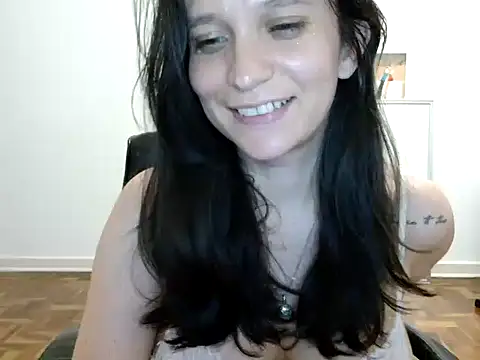 beatrizspbr online show from February 15, 11:14 pm