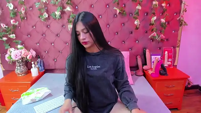 Snapshot of Mariana_Prin chatting on October 23, 1:37 am Mariana Prin online show from October 23, 1:37 am