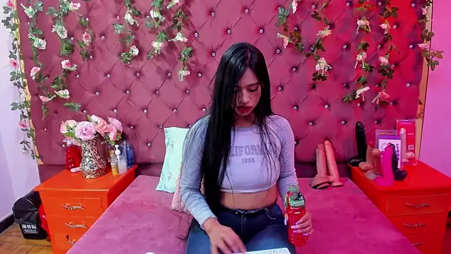 Mariana Prin online show from September 25, 2:39 am