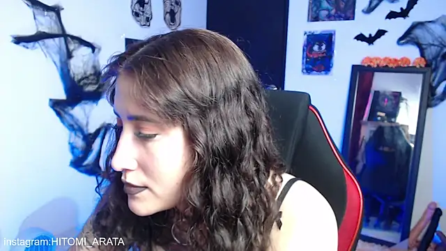 hitomi arata online show from November 24, 8:42 pm