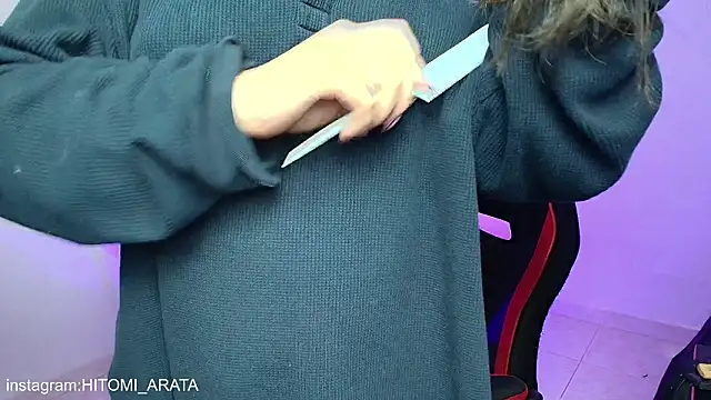 hitomi arata online show from February 12, 5:40 am