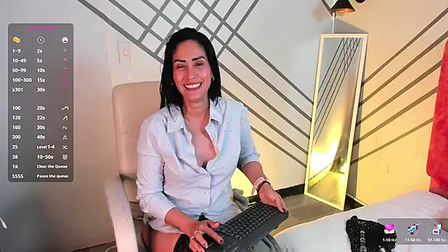 Janne lee online show from March 18, 11:31 pm