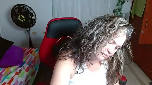 helenca43 online show from September 9, 10:14 am