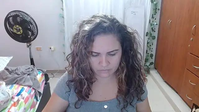 helenca43 online show from September 11, 11:21 am