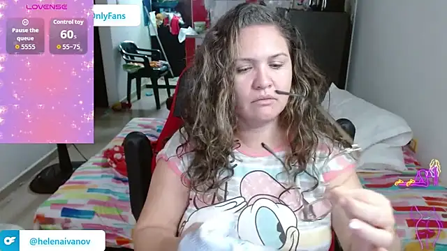 helenca43 online show from January 11, 1:07 pm