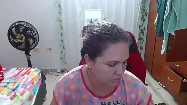 helenca43 online show from September 18, 10:18 am