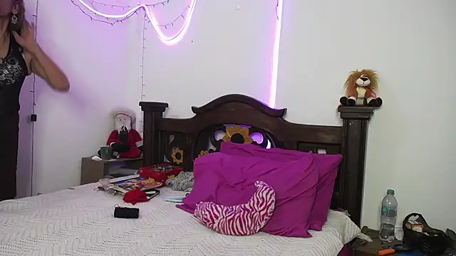 DominaLeona online show from January 28, 11:28 pm