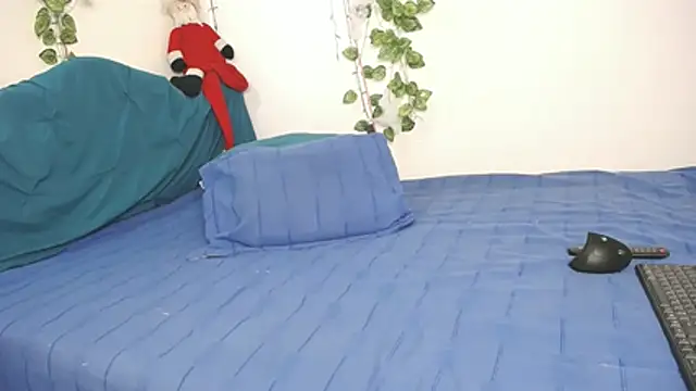 DominaLeona online show from November 5, 4:43 pm